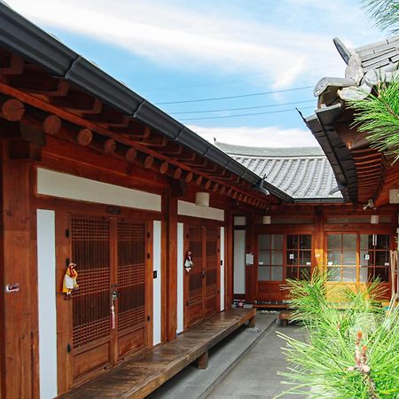 Jeonju Hanok Village Deoksugung Exteriér fotografie