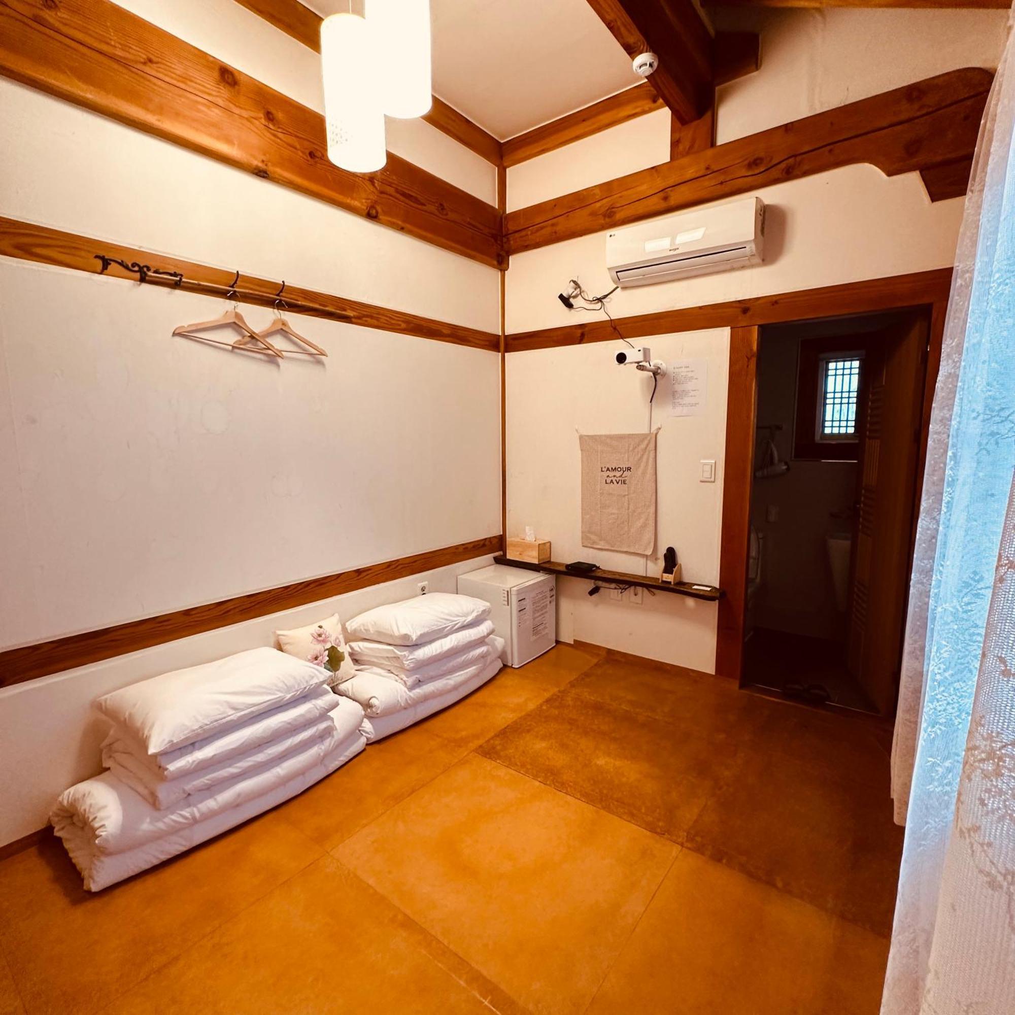 Jeonju Hanok Village Deoksugung Exteriér fotografie